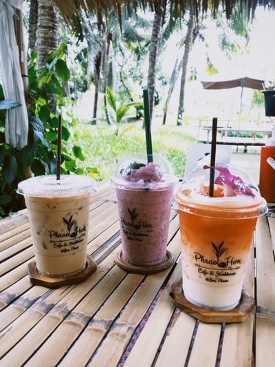 พร้าวหอมคาเฟ่