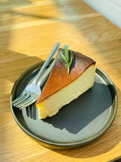 JAPANESE CHEESECAKE