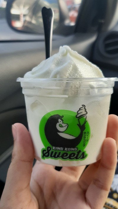 ถ้วยละ 39บาท อร่อยมากๆๆๆ ค่ะ กินคำแรกกลิ่นนมนี่ขึ้นมาเลย นมแท้100%จริงๆ