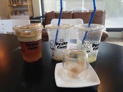 อาหาร หรือ เครื่องดื่ม