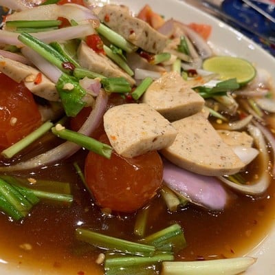 ยำหมูยออุบล (YUMMY VIETNAMESE PORK ROLL )