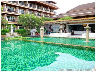 สระว่ายน้ำ/ชายหาด