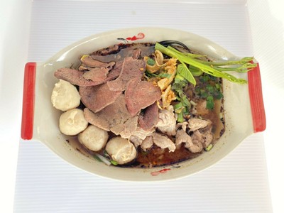 เกาเหลาหมูน้ำตก