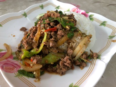 กระเพราเนื้อ