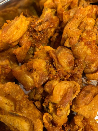 ไก่ทอดขมิ้น