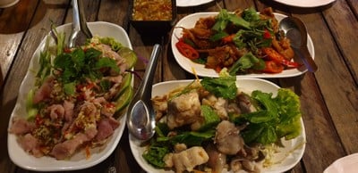 อาหาร หรือ เครื่องดื่ม