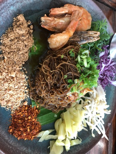 ผัดหมี่โบราณ&กุ้งทอดคลุกซอสมะขาม