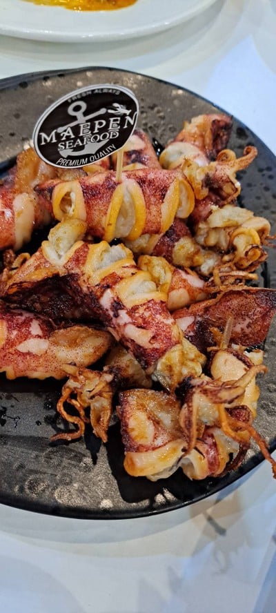 แม่เพ็ญซีฟู๊ด ริมน้ำปิง