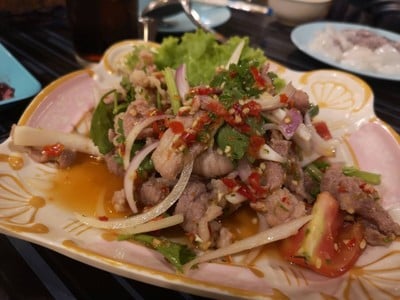 ยำหมูมะนาว