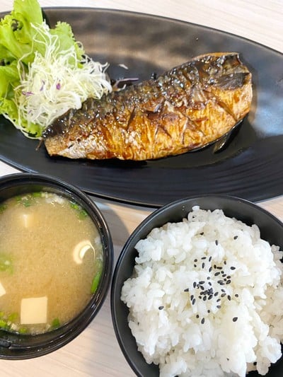 เมนูของร้าน Nigiwai Sushi ทุ่งสง ปากแพรก
