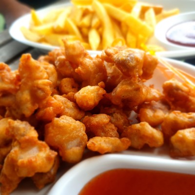 อาหาร หรือ เครื่องดื่ม