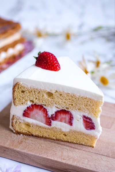 STRAWBERRY SHORTCAKE