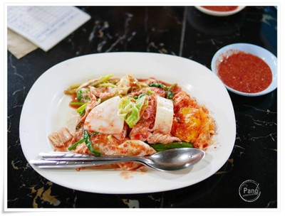 สุกี้แห้ง