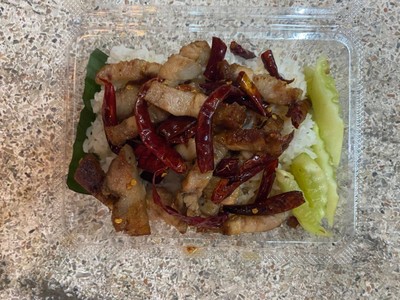 หมูกรอบพริกค่ัว