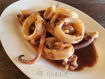 ปลาหมึกผัดกะปิ