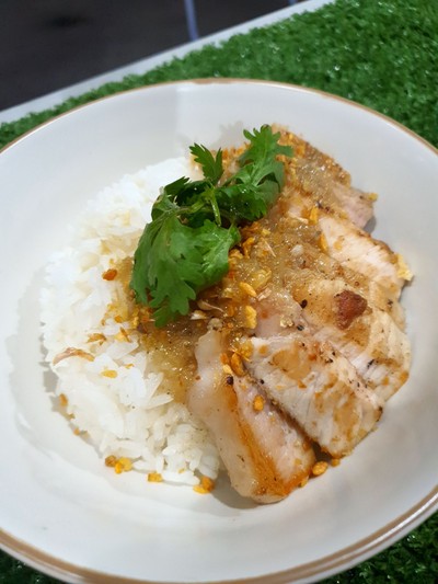 pork chop garlic butter sauce