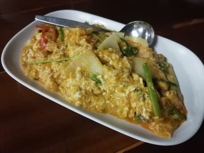 เนื้อปูผัดผงกะหรี่