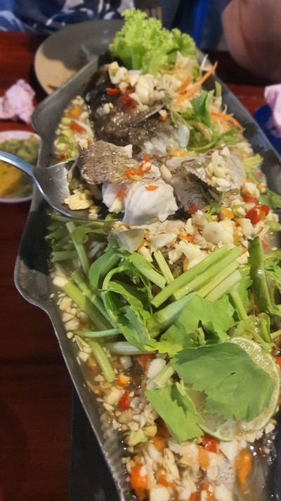 ปลาเก๋านึ่งมะนาว