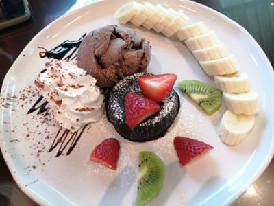 อาหาร หรือ เครื่องดื่ม