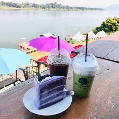 Cafe De’ River