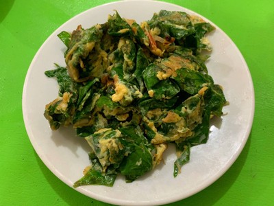 ยอดเหลียงผัดไข่