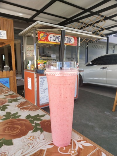 สตอเบอรี่โยเกิร์ตปั่น