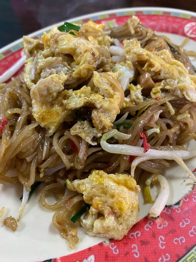 ผัดไทยใส่ไข่