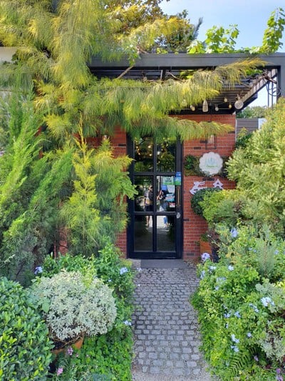 หน้าร้าน Scenebangkok Pâtisserie & Brasserie