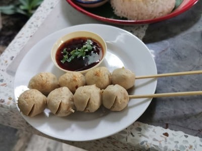อาหาร หรือ เครื่องดื่ม