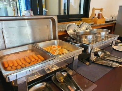 เดอะพราวเอกซ์คลูซีฟโฮเทล