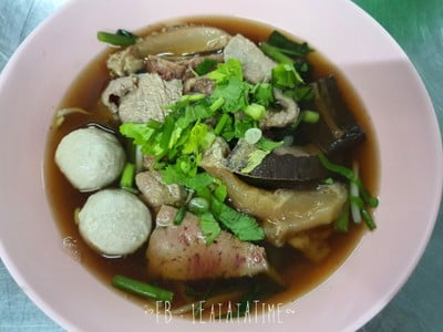 เกาเหลาเนื้อรวมพิเศษ