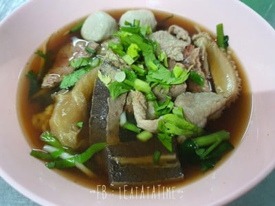 เกาเหลาเนื้อรวมพิเศษ