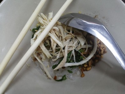 เล็กต้มยำแห้ง