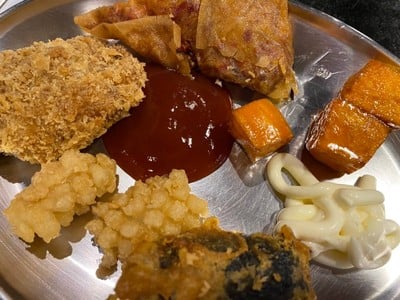อาหาร หรือ เครื่องดื่ม