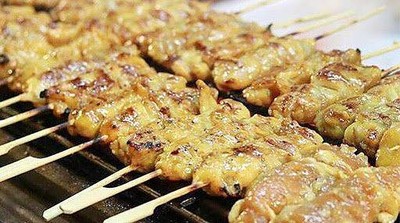 ไก่ย่างครัวมาลาเนิ้อนุ่มเซ็ทใหญ่10ไม้ฟรีข้าวเหนียว1