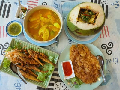 อาหาร หรือ เครื่องดื่ม