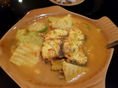 แกงส้มปลากระพง