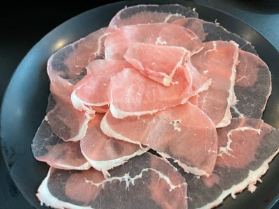 เนื้อ