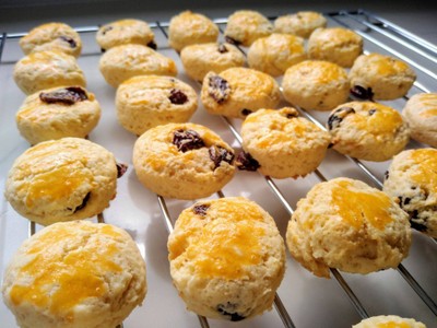 สโคนลูกเกด (Raisin Scone)