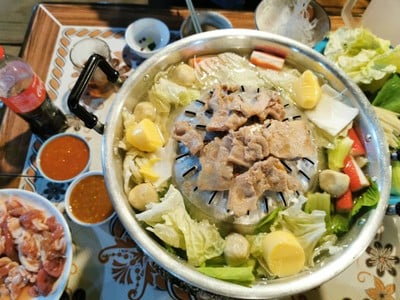 พี่น้องหมูกระทะ