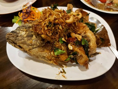 อาหาร หรือ เครื่องดื่ม