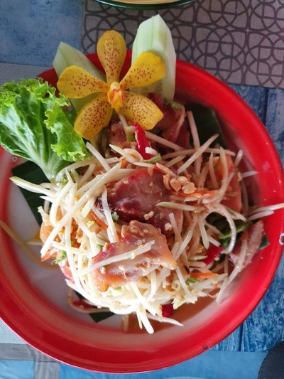 ตำหมูตกครก