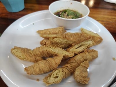 ฟองเต้าหู้ทอด