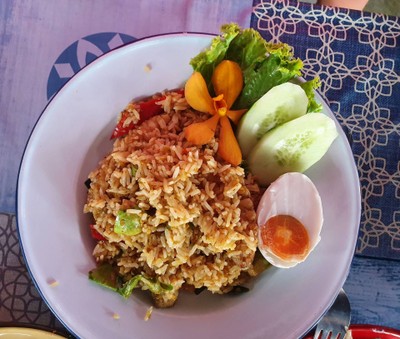 ข้าวผัดแกงเขียวหวาน