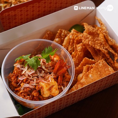 เกี๊ยวกรอบซอสผัดไทยกุ้ง