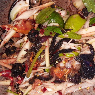 อาหาร หรือ เครื่องดื่ม