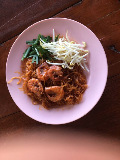 เส้นจันทร์ผัดกุ้ง