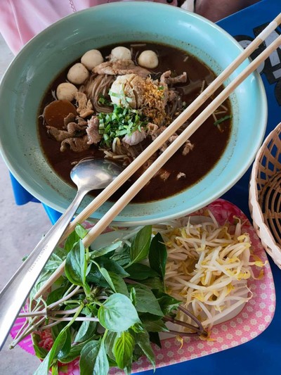 อาหาร หรือ เครื่องดื่ม
