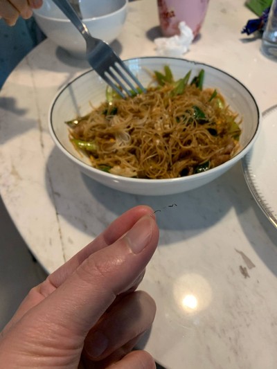 ผัดซีอิ้วหมูนุ่มใส่ไข่