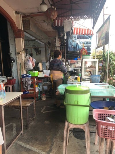 ป้าปุ๊ยตัวจริงต้องรัดหลังแบบนี้ค่าา 